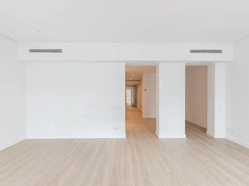 Renovated Stylish Apartments on Diagonal Street, Barcelona