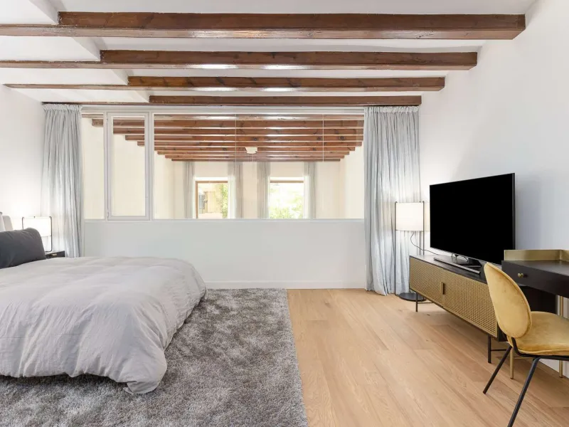 Renovated apartments on the famous Passeig de Gracia, Barcelona