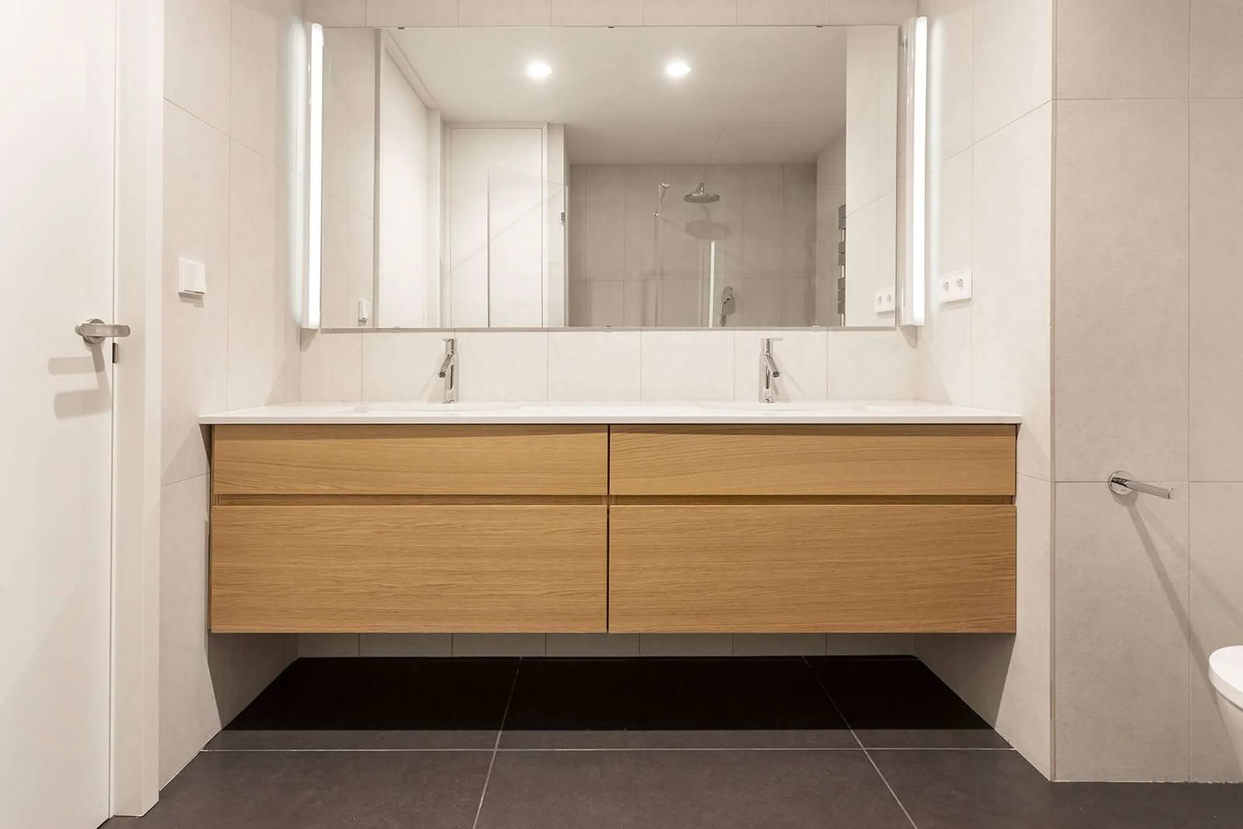 Renovated apartments on the famous Passeig de Gracia, Barcelona