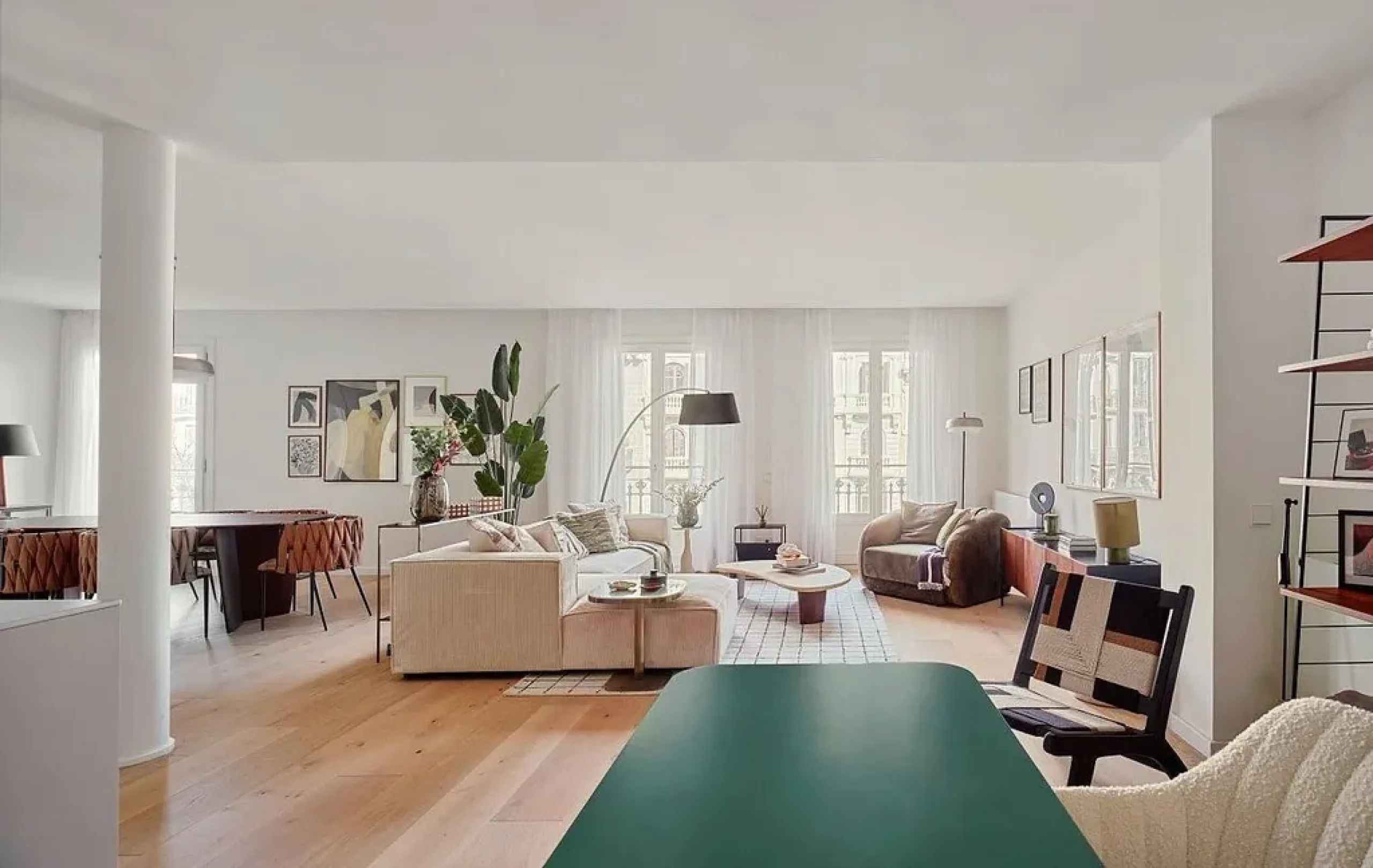 Renovated flats in the centre on Rambla Catalunya, Barcelona
