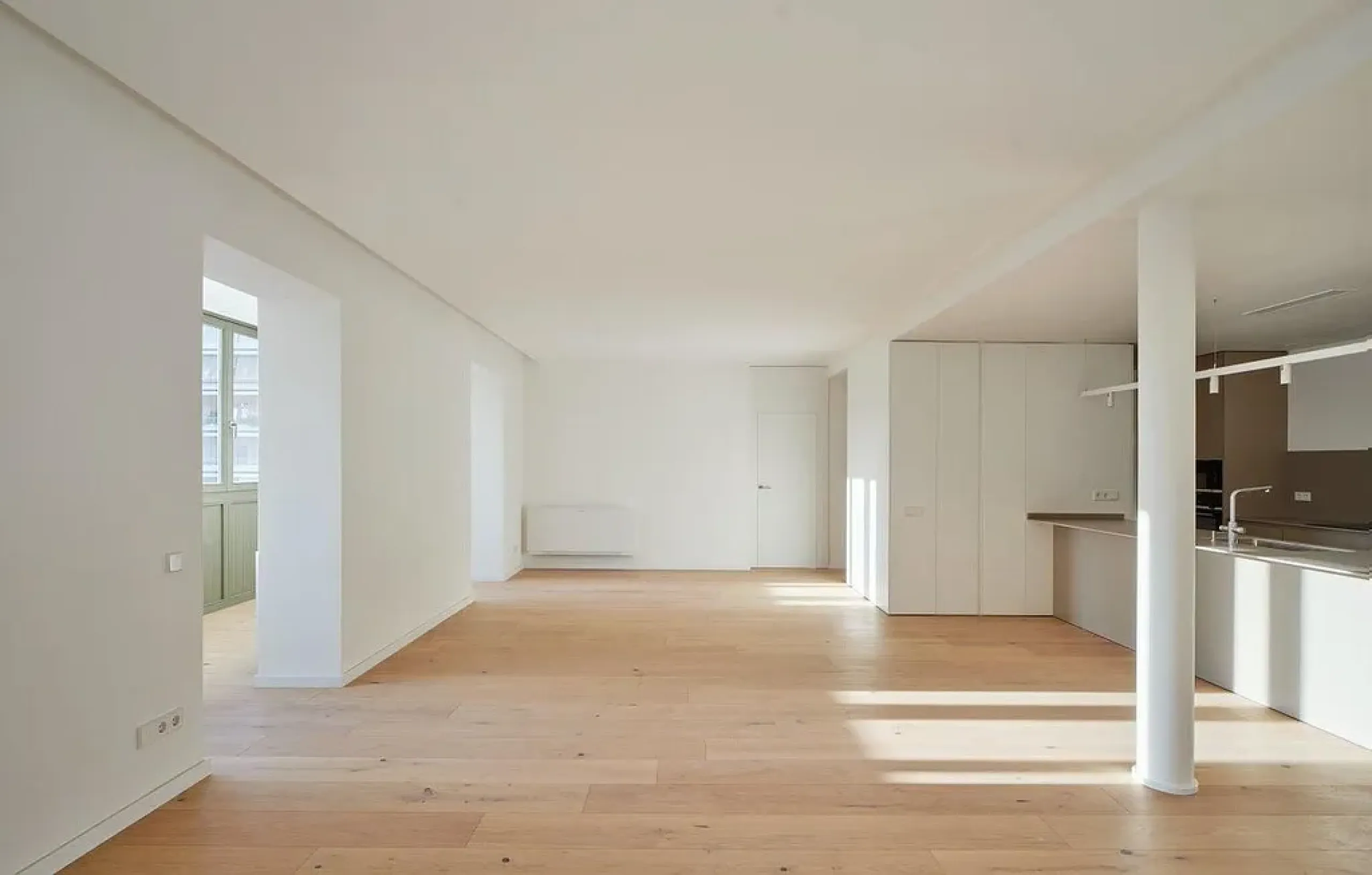 Renovated flats in the centre on Rambla Catalunya, Barcelona