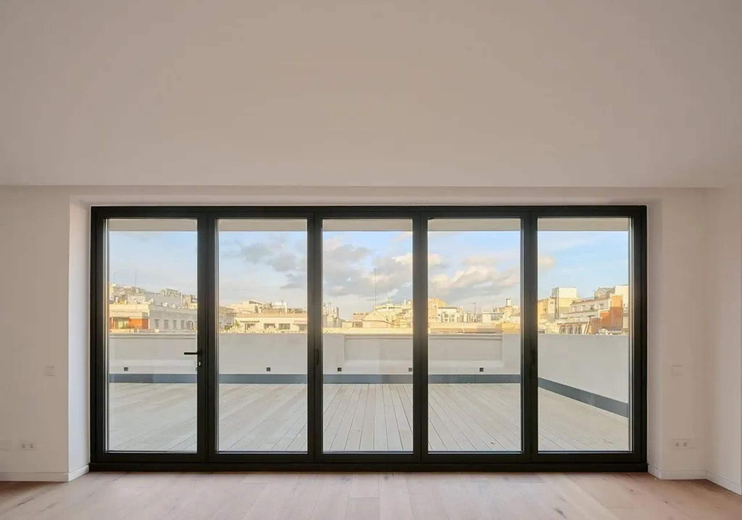 Renovated flats in the centre on Rambla Catalunya, Barcelona