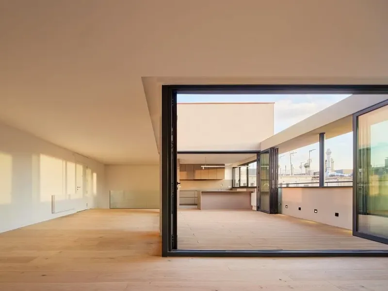 Renovated flats in the centre on Rambla Catalunya, Barcelona