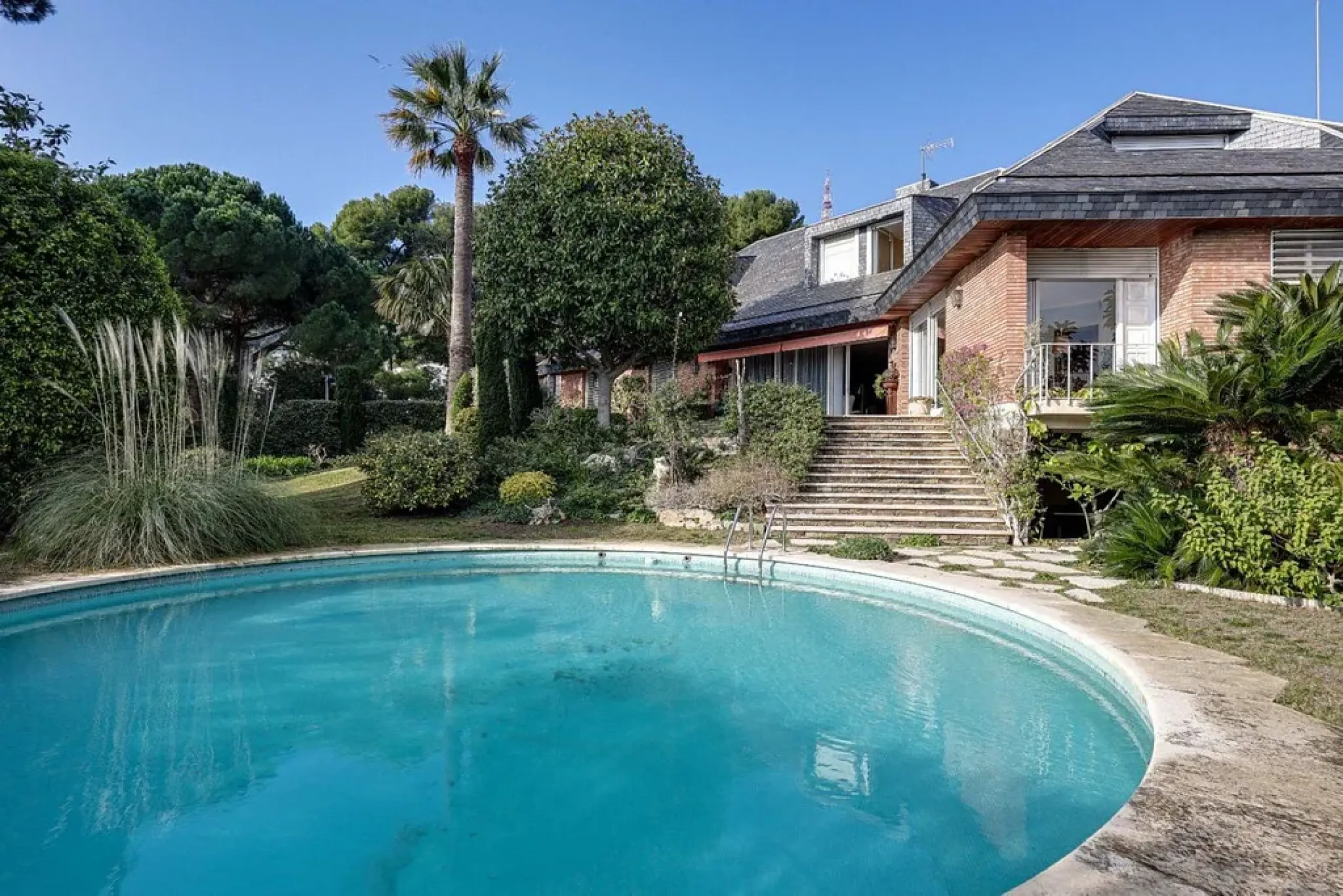 Luxury mansion for Sale in Pedralbes, Barcelona