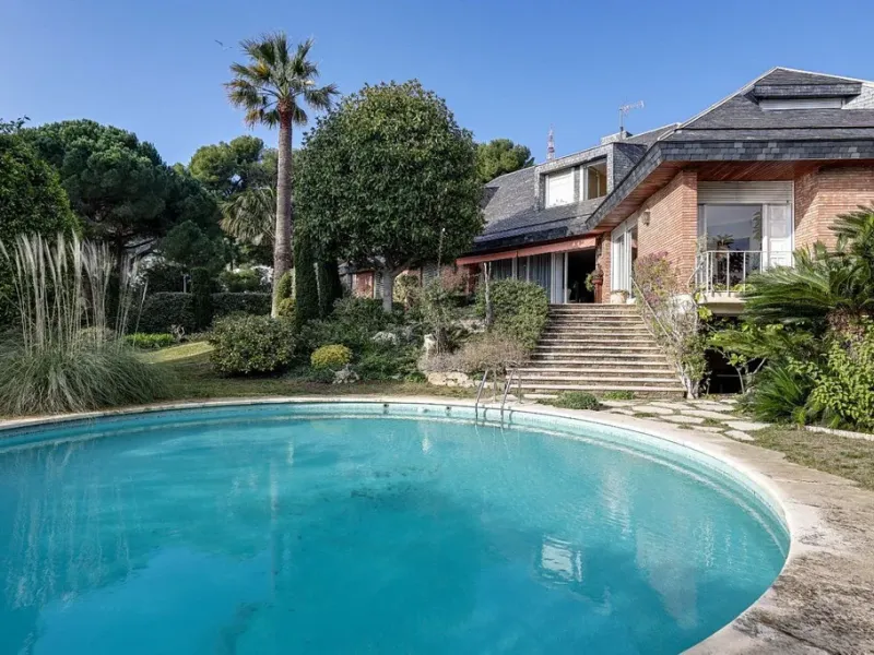 Luxury mansion for Sale in Pedralbes, Barcelona