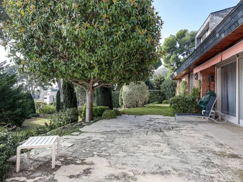 Luxury mansion for Sale in Pedralbes, Barcelona
