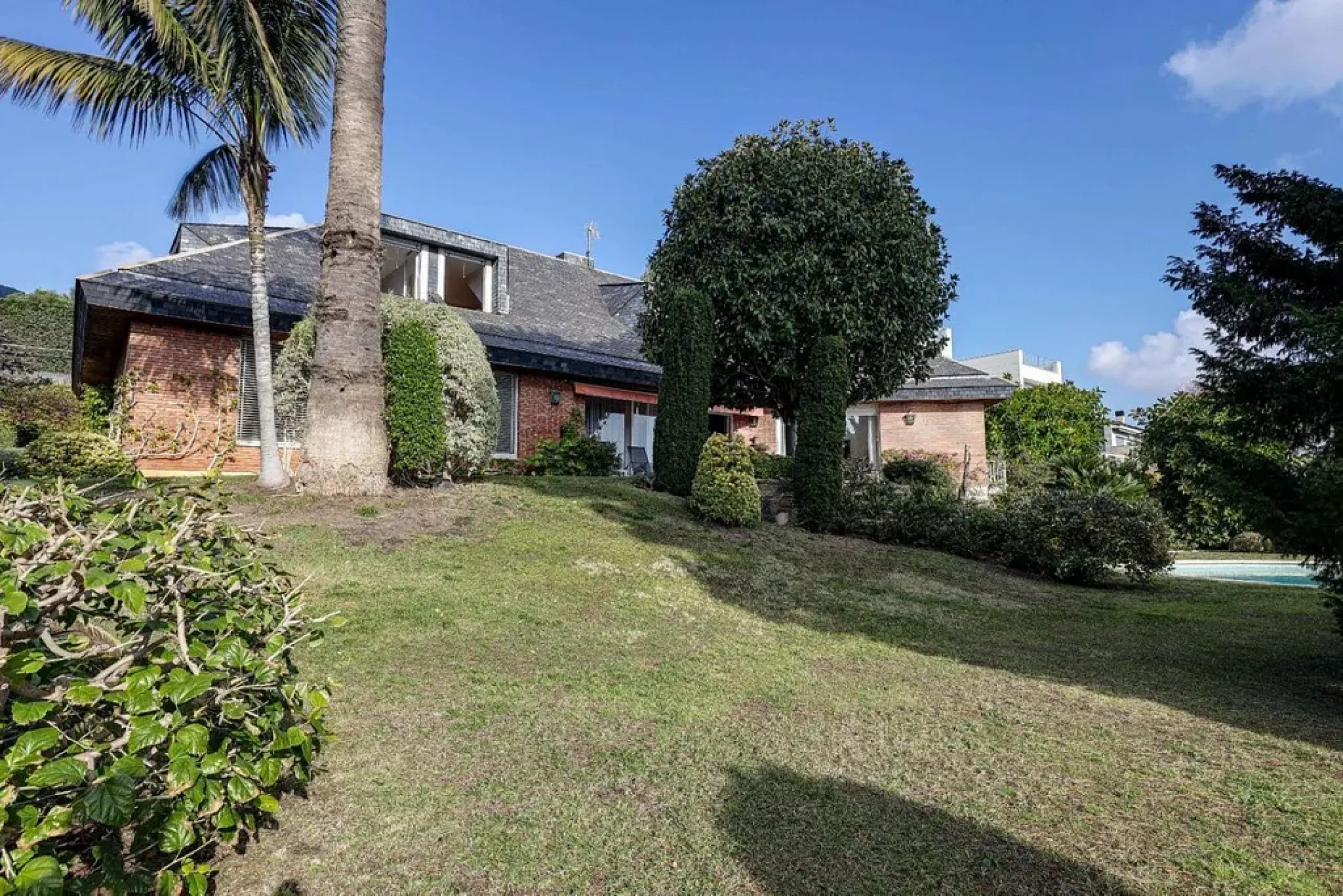Luxury mansion for Sale in Pedralbes, Barcelona