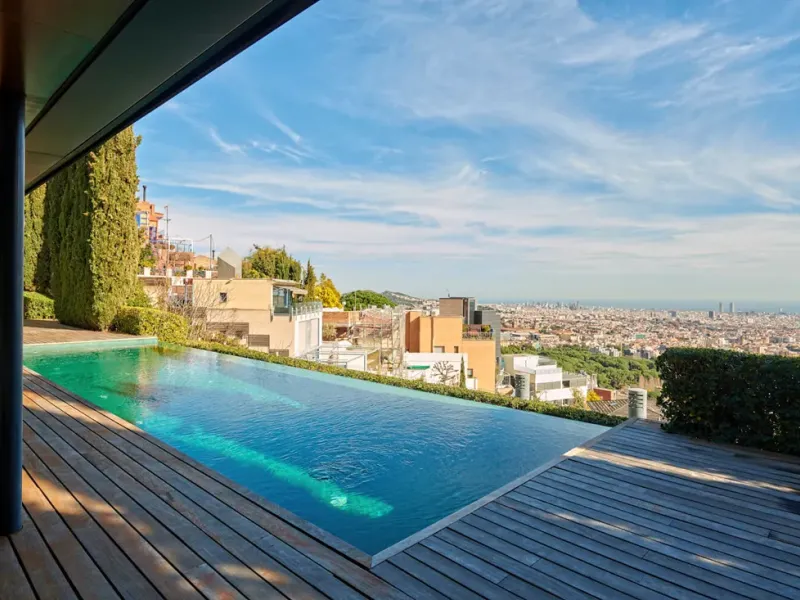 Impressive villa for Sale in Barcelona
