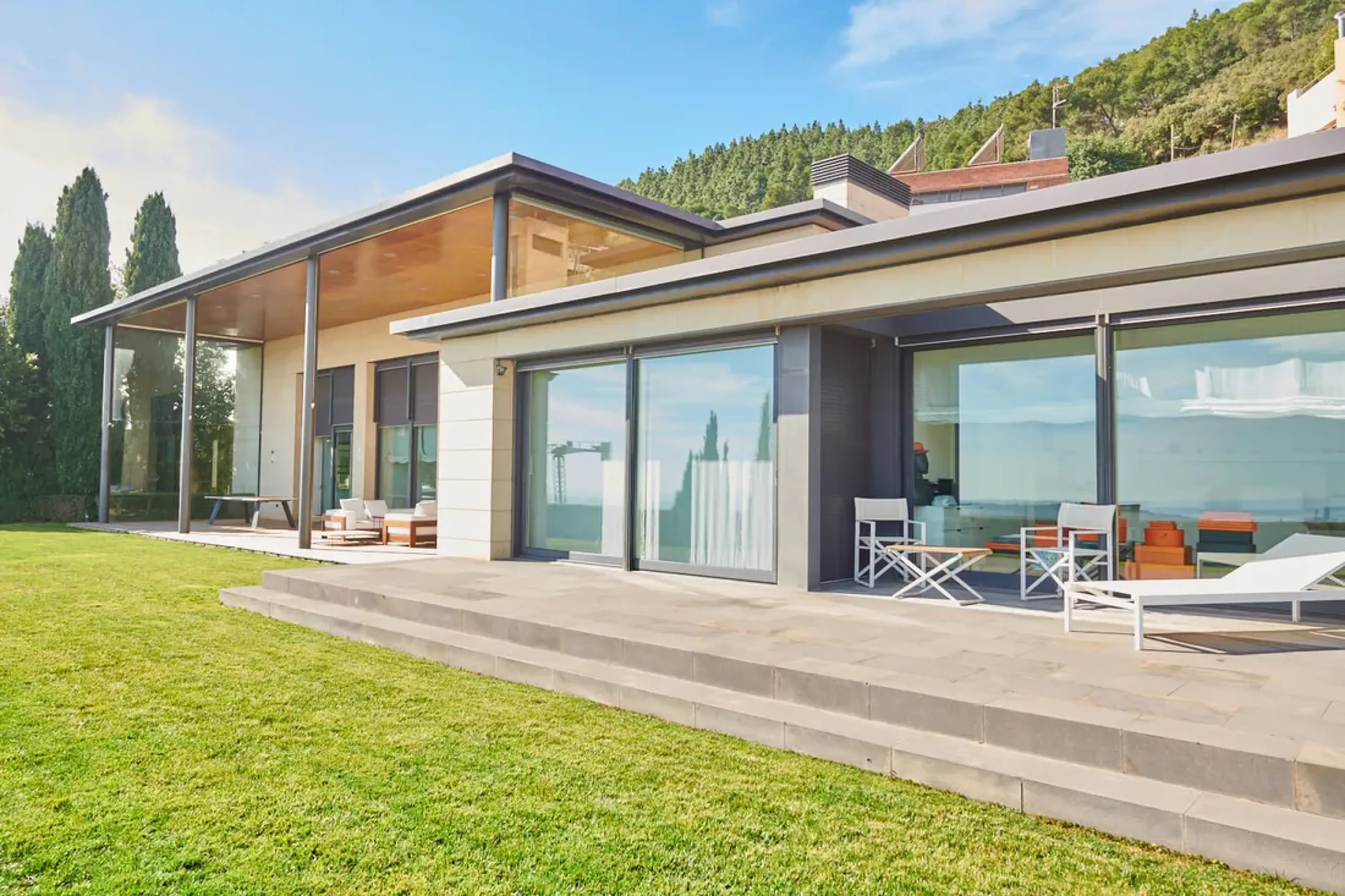 Impressive villa for Sale in Barcelona