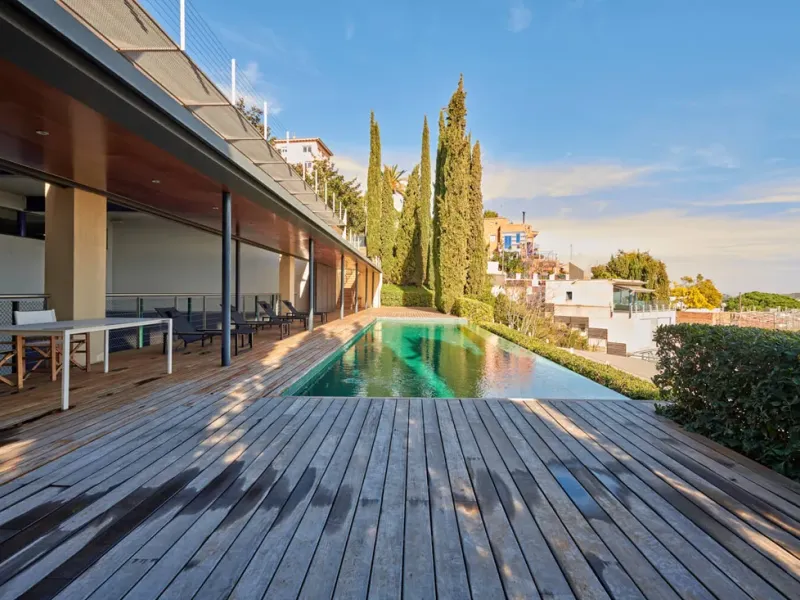 Impressive villa for Sale in Barcelona