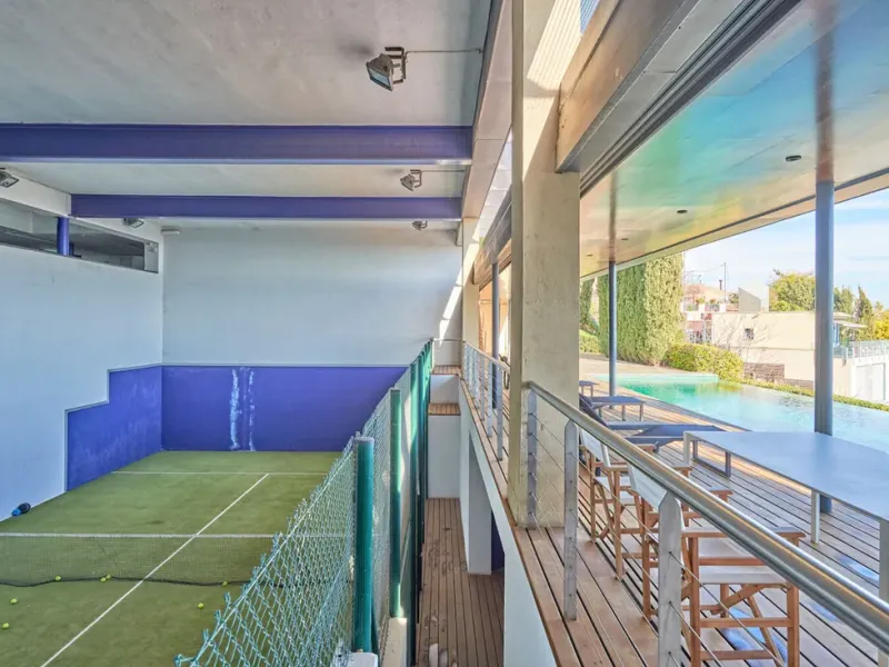 Impressive villa for Sale in Barcelona