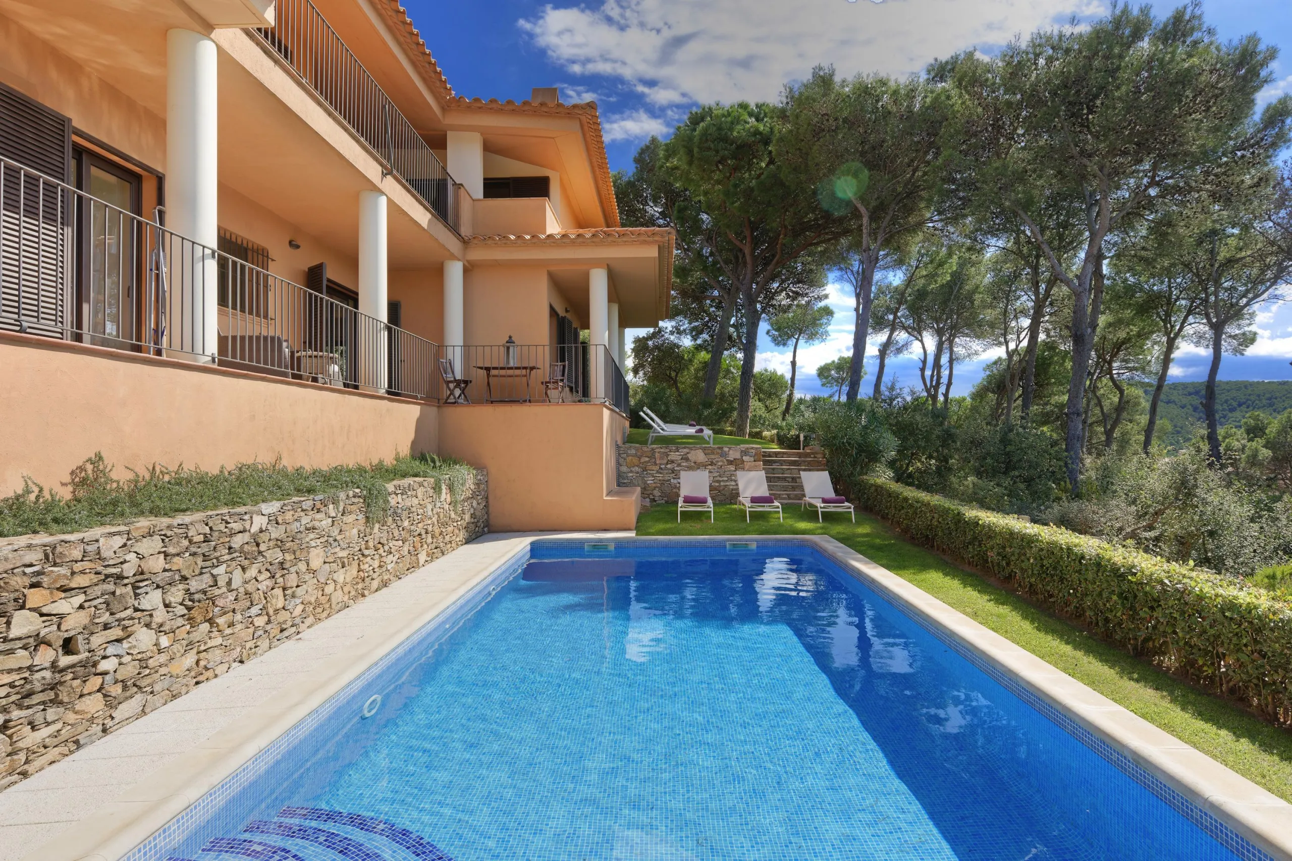 Villa with pool for holidays in Tamariu, Costa Brava