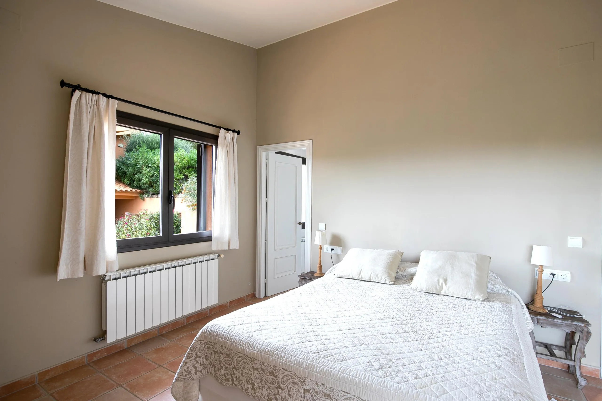 Villa with pool for holidays in Tamariu, Costa Brava
