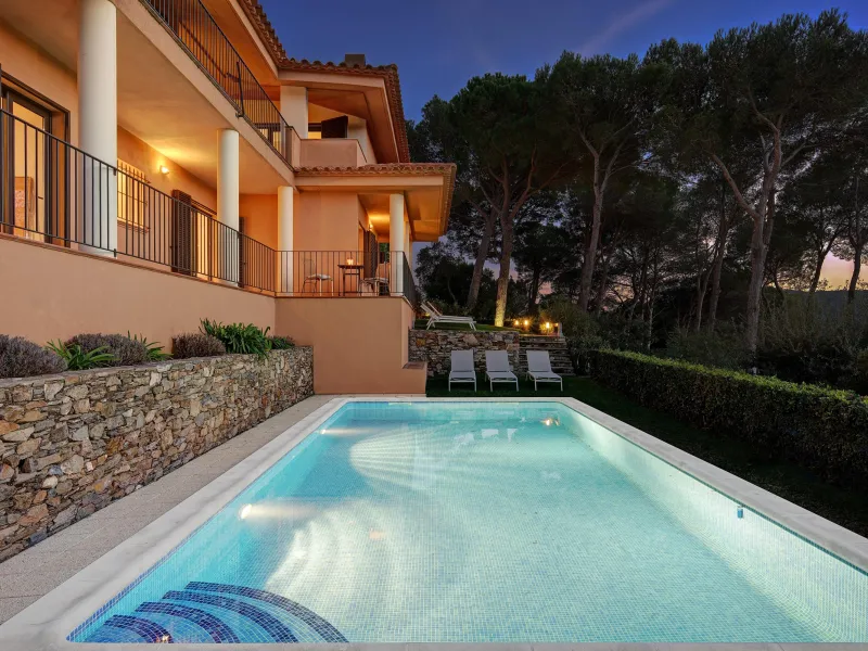 Villa with pool for holidays in Tamariu, Costa Brava