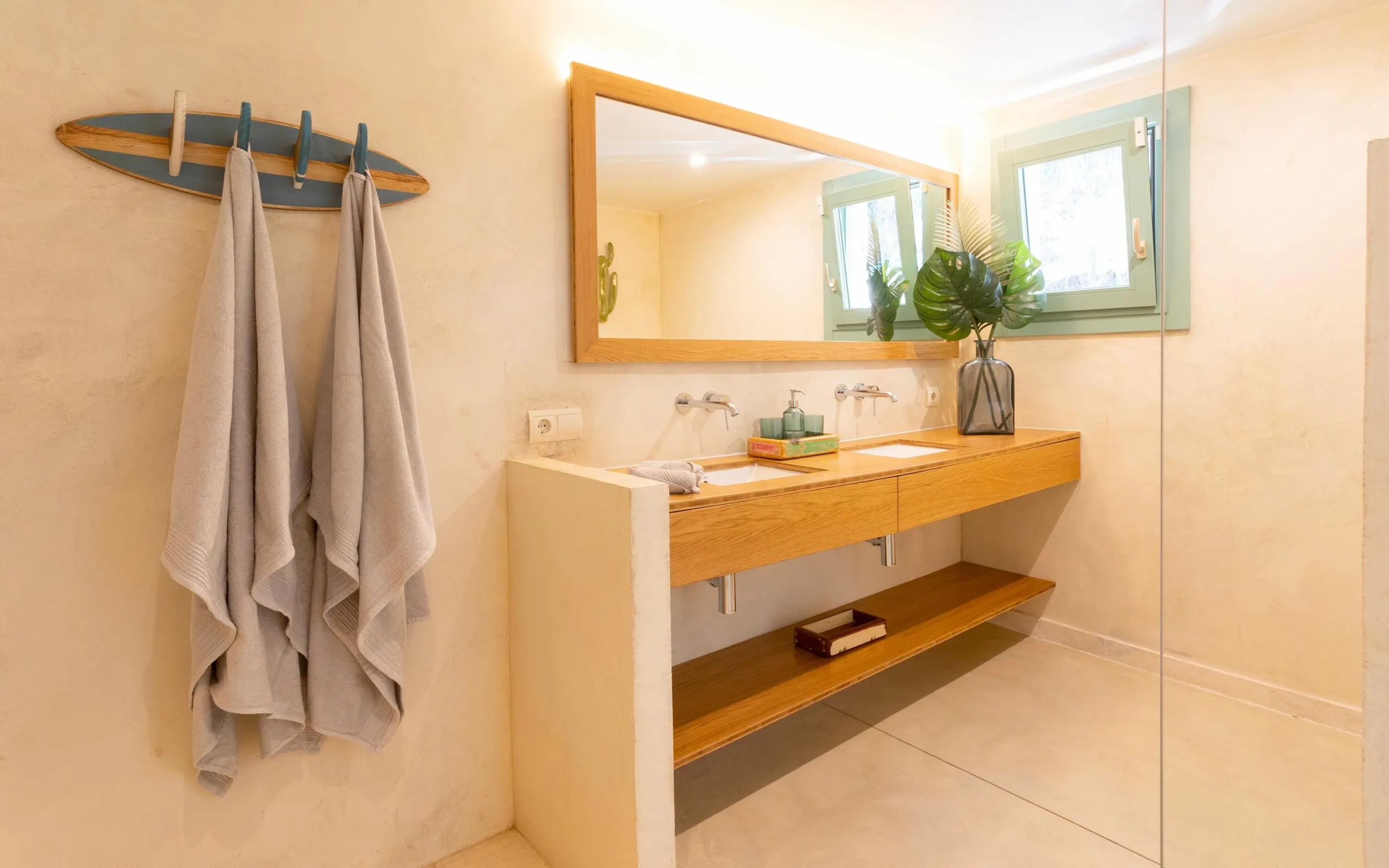 Wonderful holiday home in modern style in Rupiah, Costa Brava