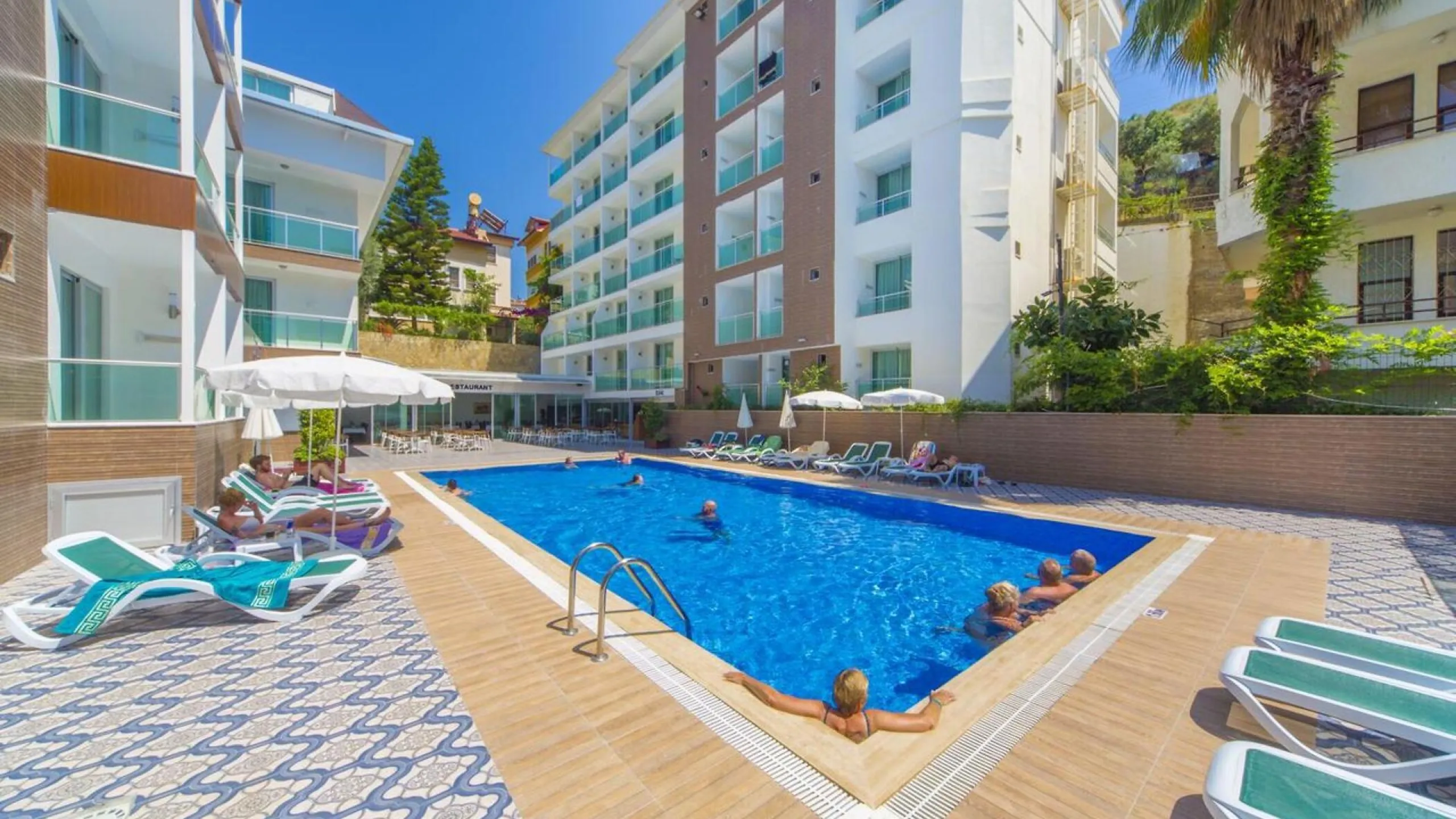 4-Star Hotel for Sale on the Second Line from the Sea in Lloret de Mar, Costa Brava