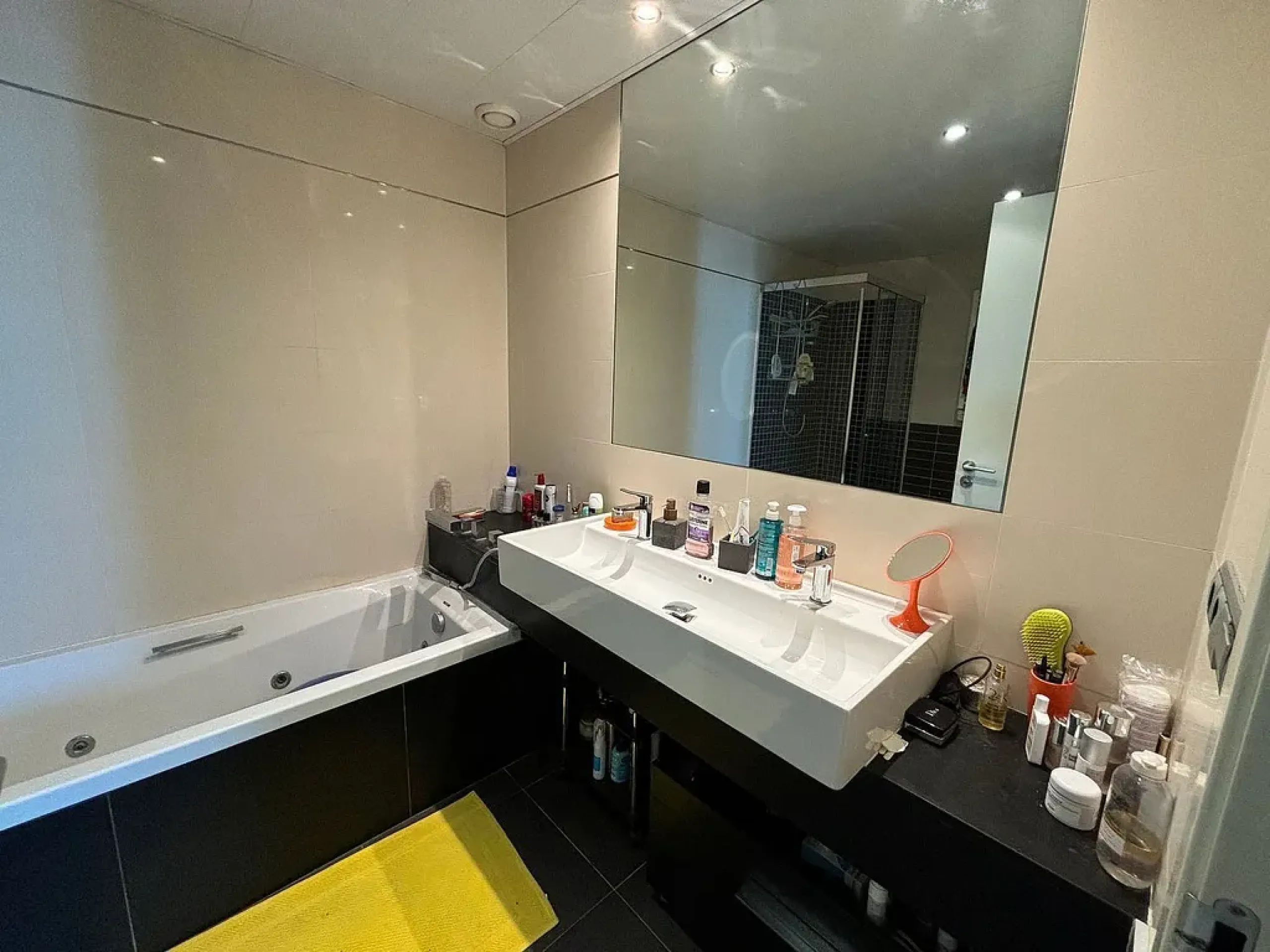 Magnificent Apartment on the First Line of the Sea in the Diagonal Mar Area, Barcelona