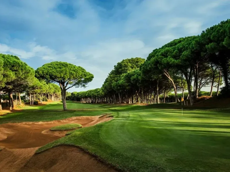 Apartments in a New Residential Complex Opposite the Golf Course in Pals, Costa Brava