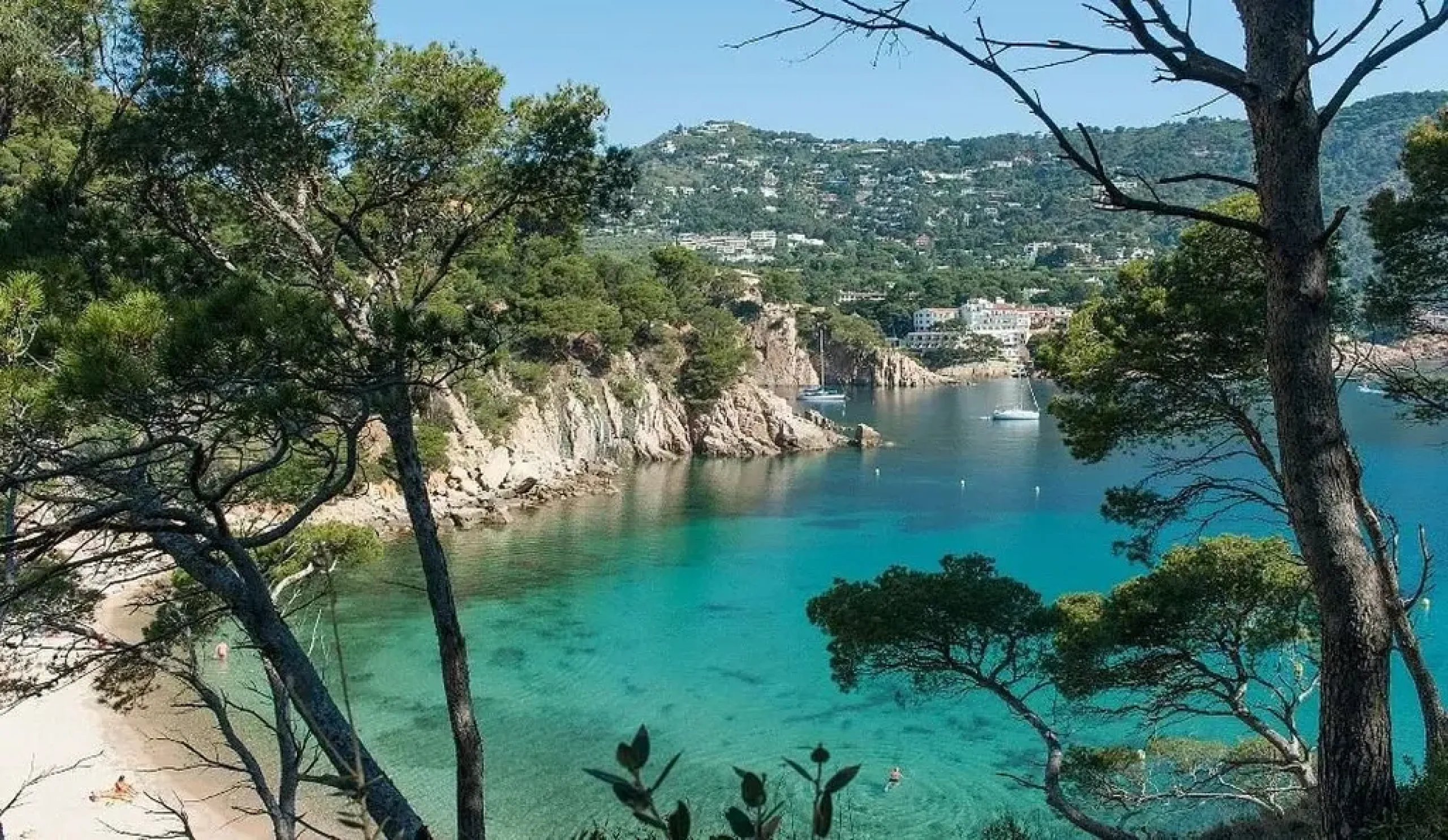 Apartments in a New Residential Complex Opposite the Golf Course in Pals, Costa Brava