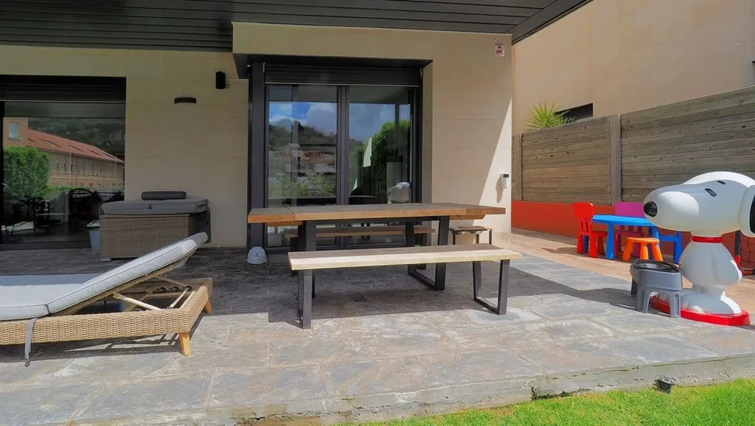 Luxury Villa with Pool in the Prestigious Sarria Area, Barcelona 