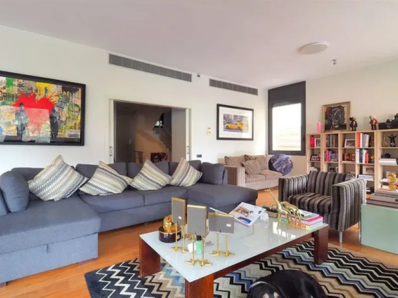 Luxury Villa with Pool in the Prestigious Sarria Area, Barcelona 