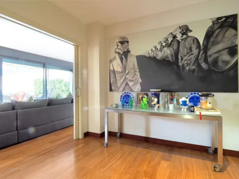 Luxury Villa with Pool in the Prestigious Sarria Area, Barcelona 