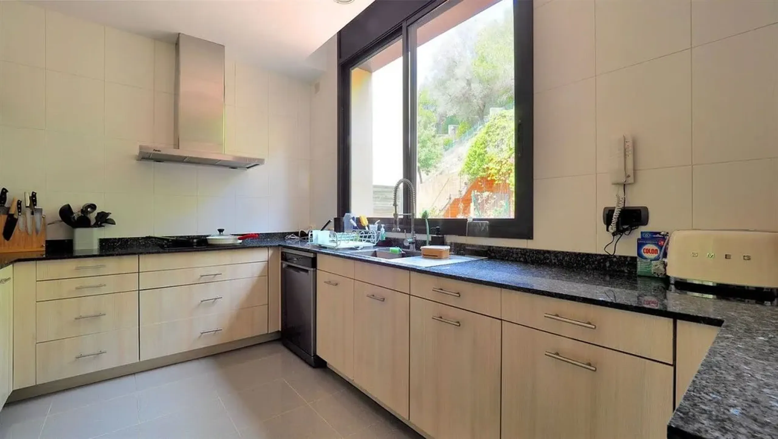 Luxury Villa with Pool in the Prestigious Sarria Area, Barcelona 