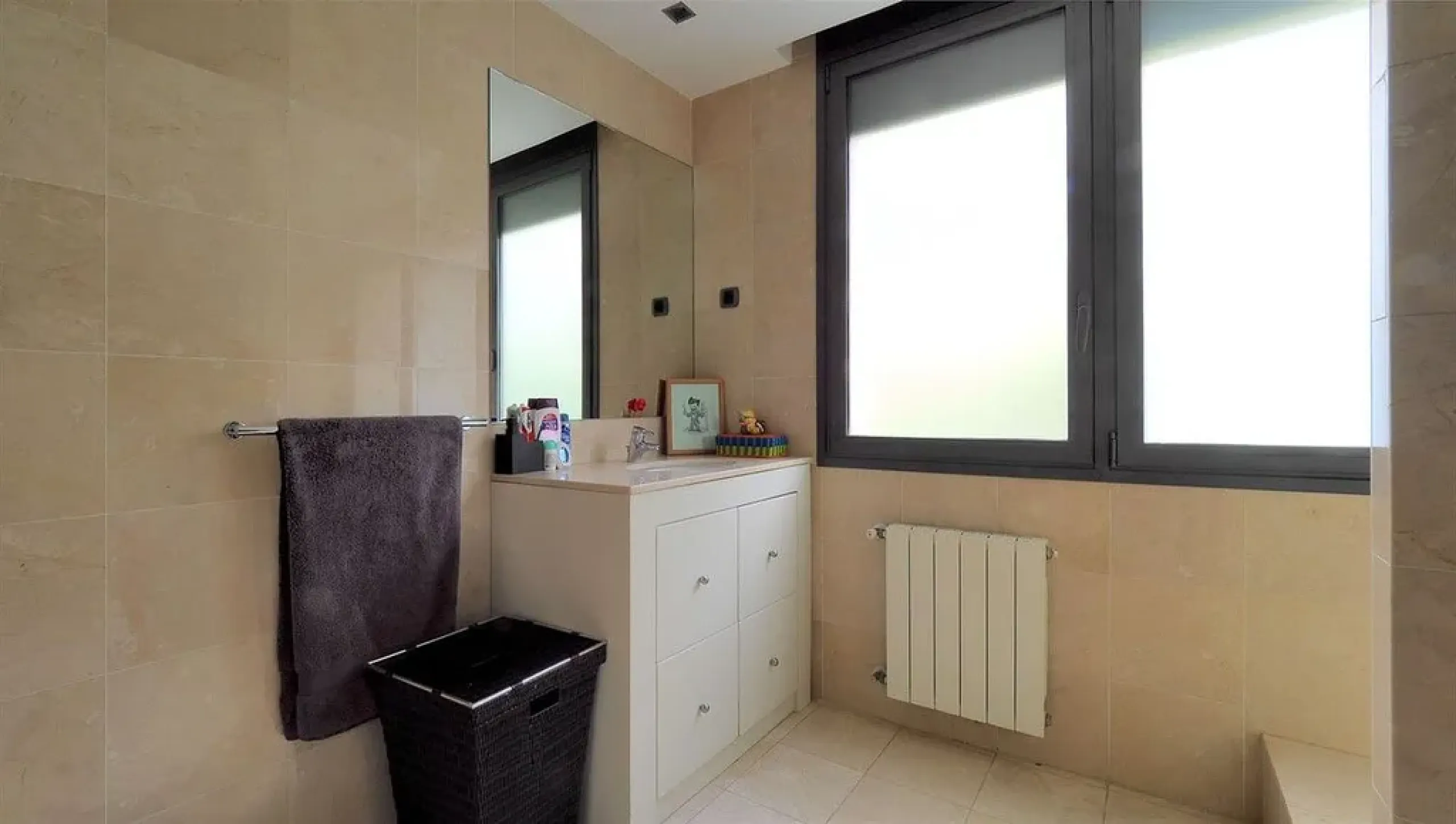 Luxury Villa with Pool in the Prestigious Sarria Area, Barcelona 