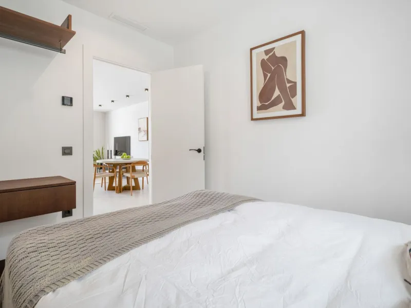 Nestled in a quiet residential area of La Quinta, this exquisitely renovated two-bedroom penthouse blends contemporary elegance with comfort and panoramic scenery. Just moments from the renowned La Quinta Golf Club, along with a 5-star spa and a state-of-