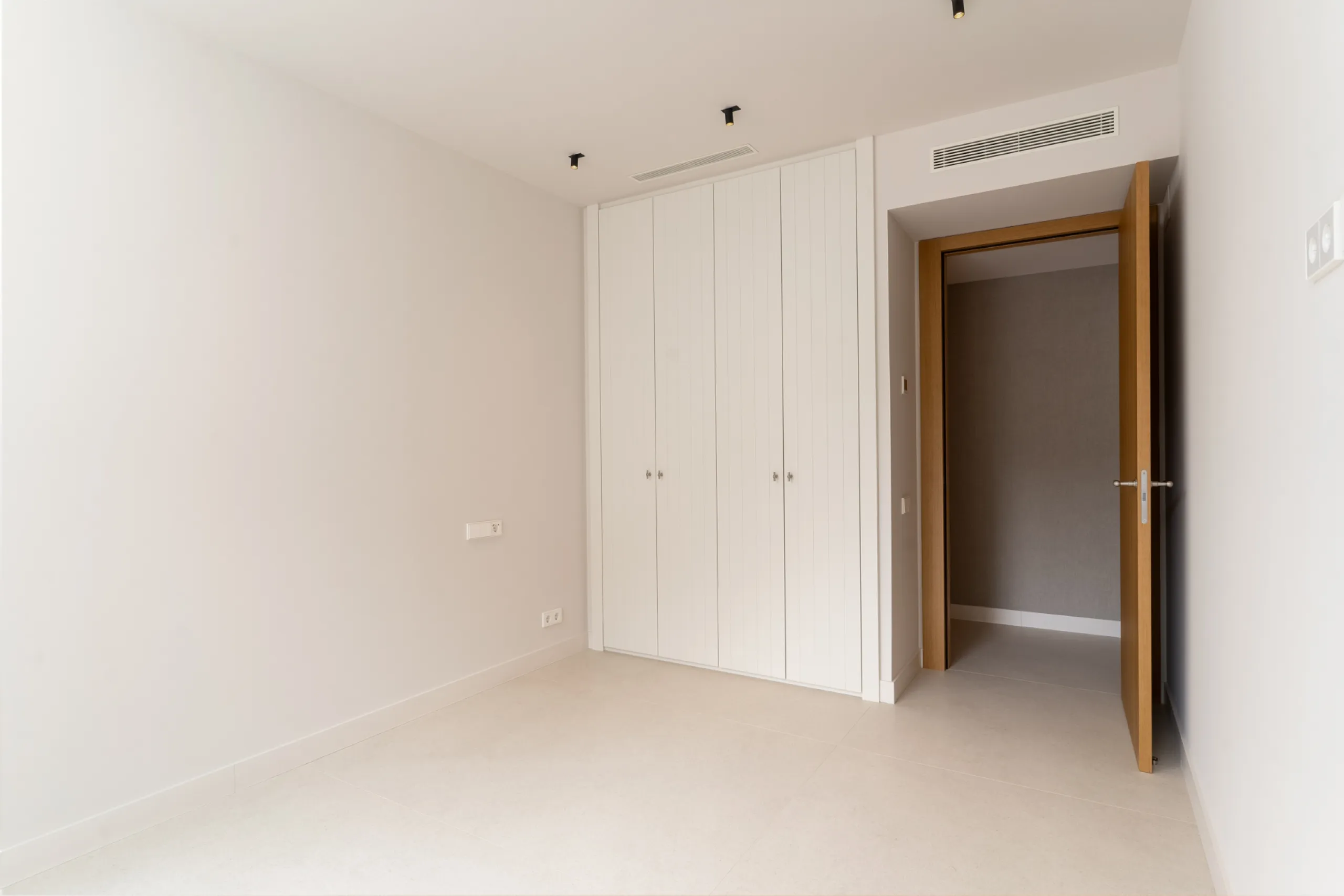 Apartments in a New Residential Complex in the Sarria-Sant Gervasi Area, Barcelona 