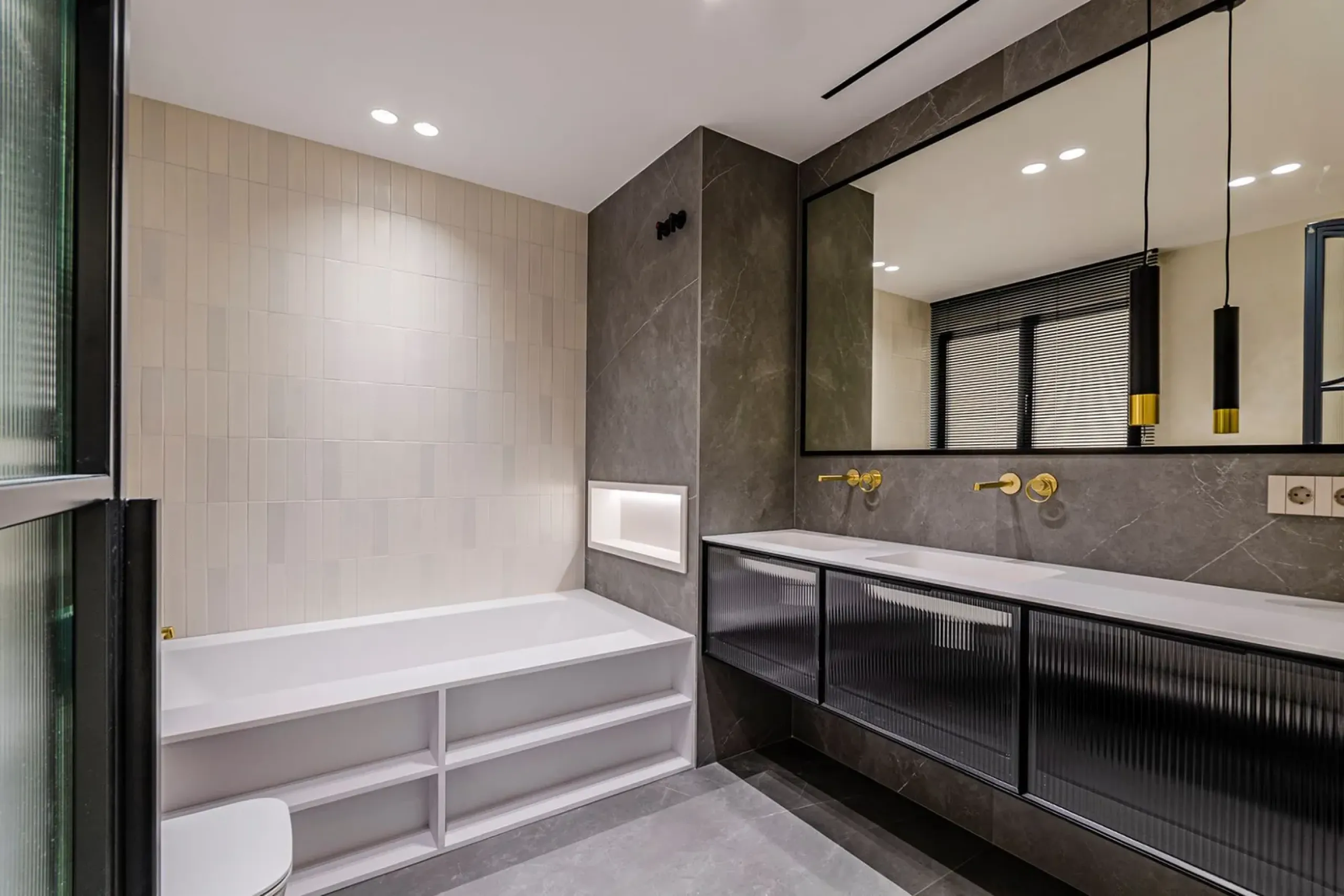 Exclusive Penthouse After Restoration in a Privileged Area of Galvani, Barcelona