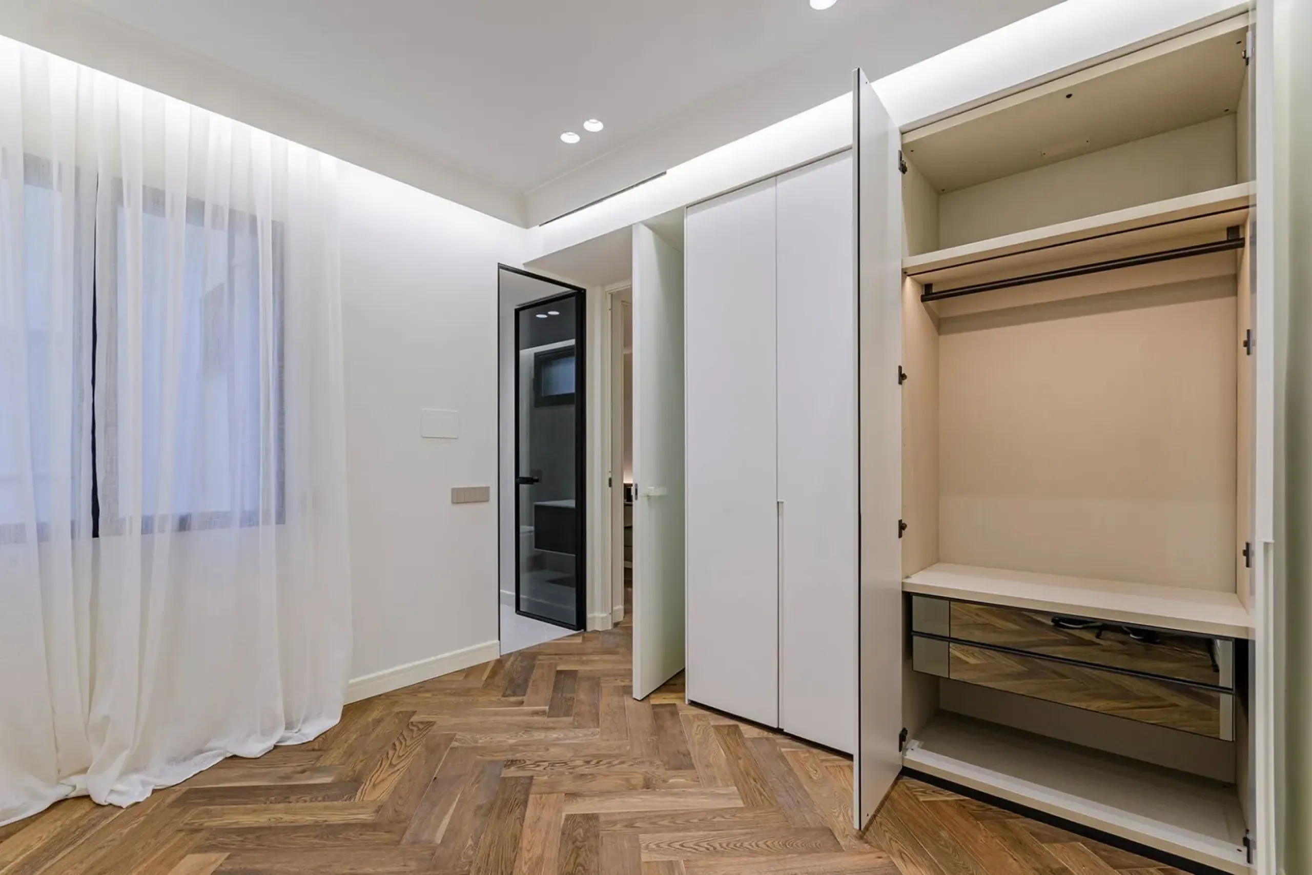 Exclusive Penthouse After Restoration in a Privileged Area of Galvani, Barcelona