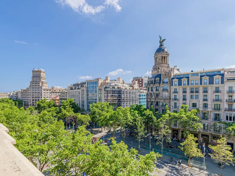 Renovated Apartment on Paseo de Gracia, Barcelona