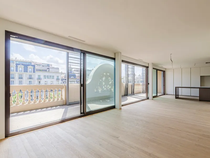 Renovated Apartment on Paseo de Gracia, Barcelona