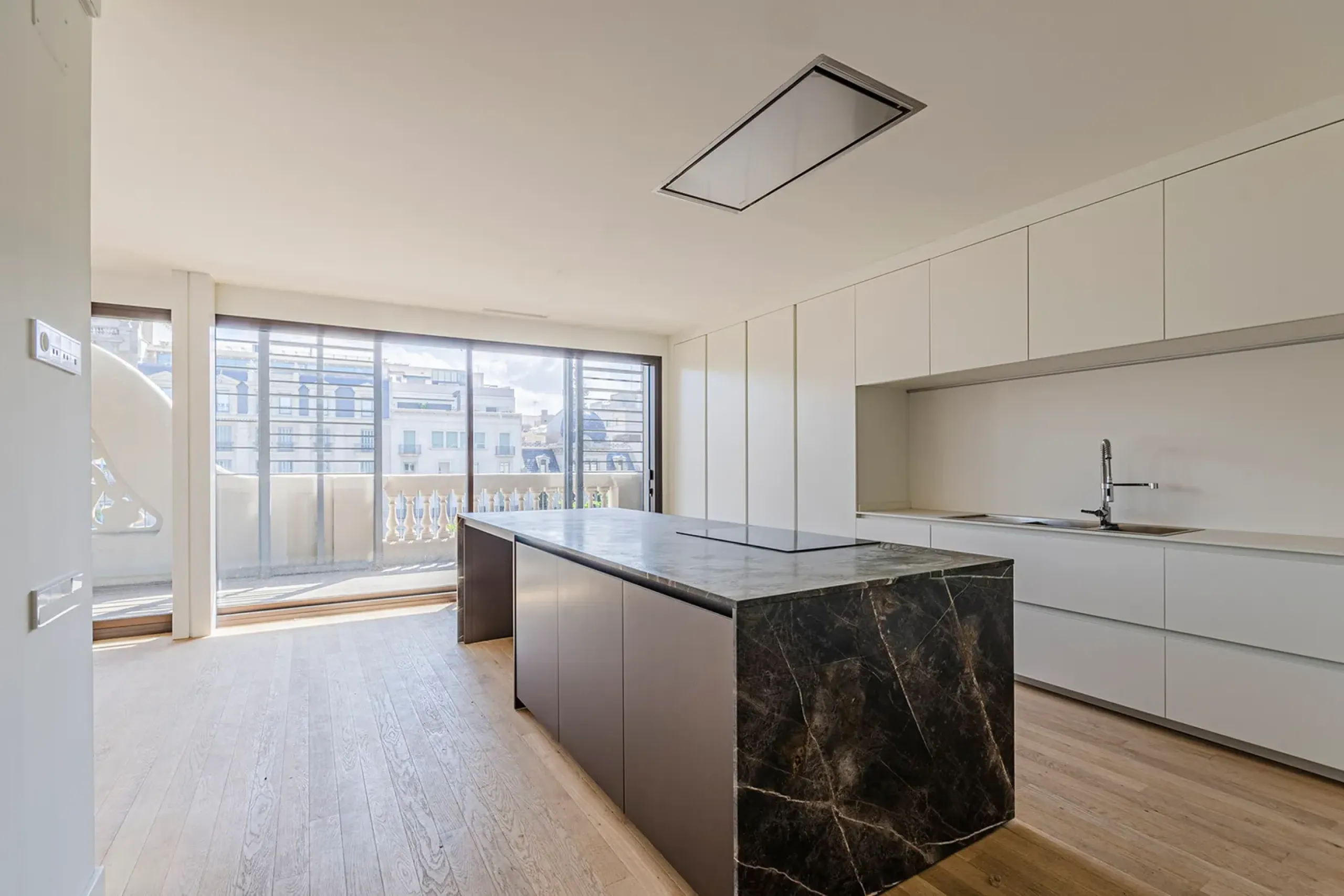 Renovated Apartment on Paseo de Gracia, Barcelona