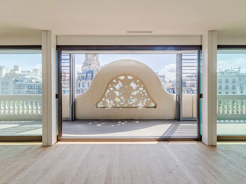Renovated Apartment on Paseo de Gracia, Barcelona