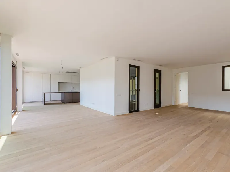 Renovated Apartment on Paseo de Gracia, Barcelona