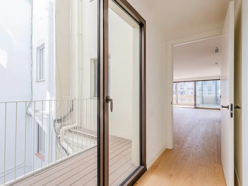 Renovated Apartment on Paseo de Gracia, Barcelona