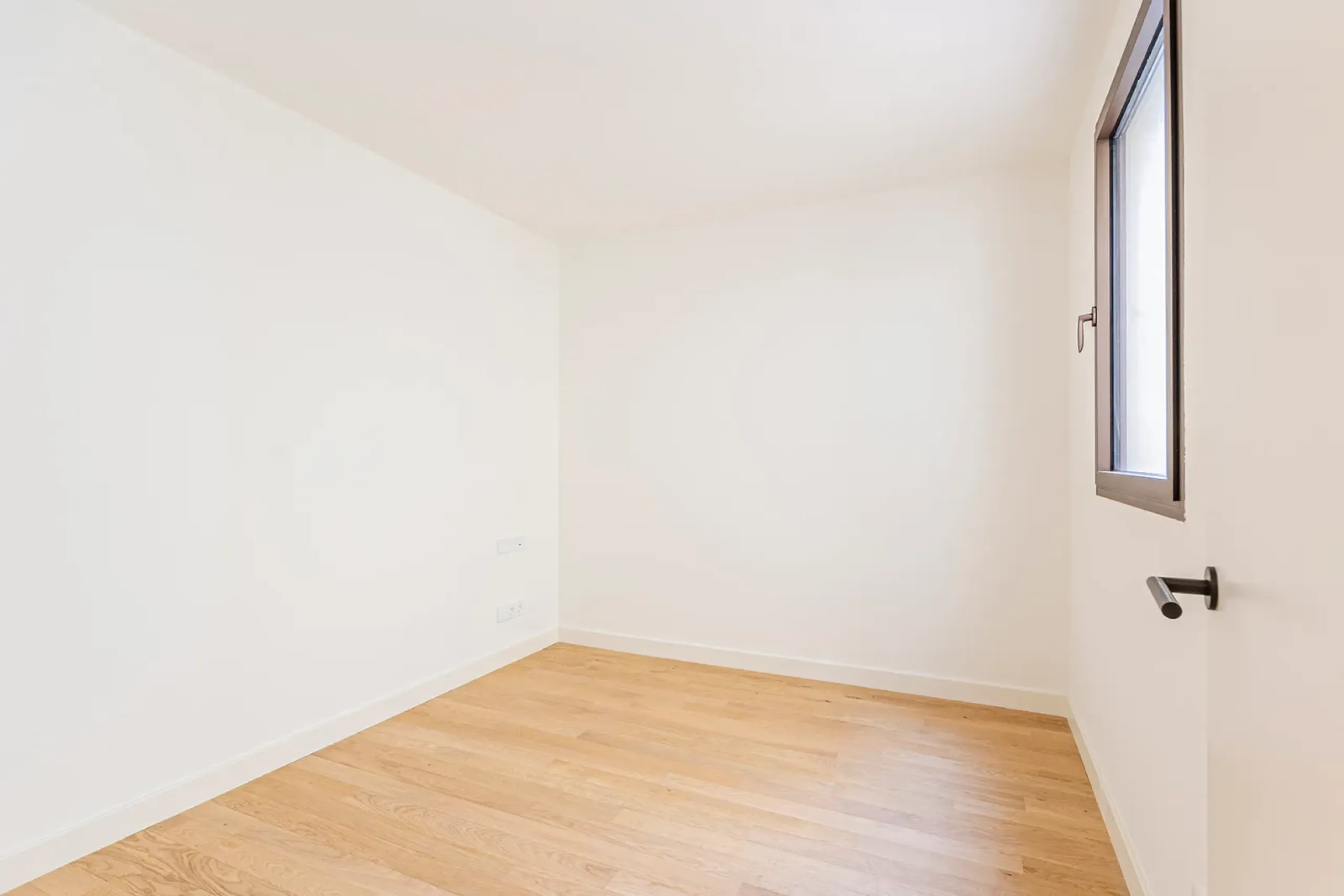 Renovated Apartment on Paseo de Gracia, Barcelona