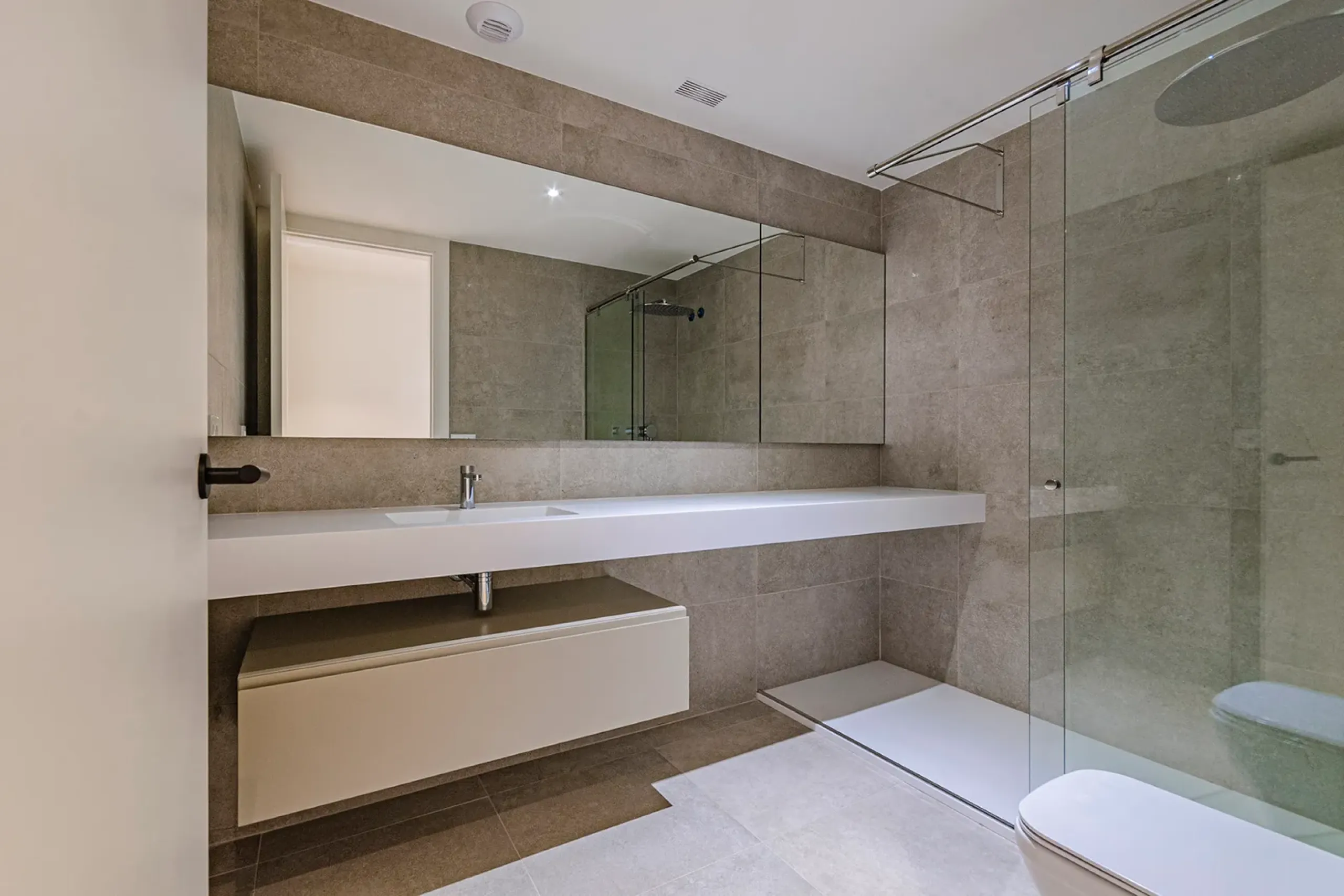 Renovated Apartment on Paseo de Gracia, Barcelona