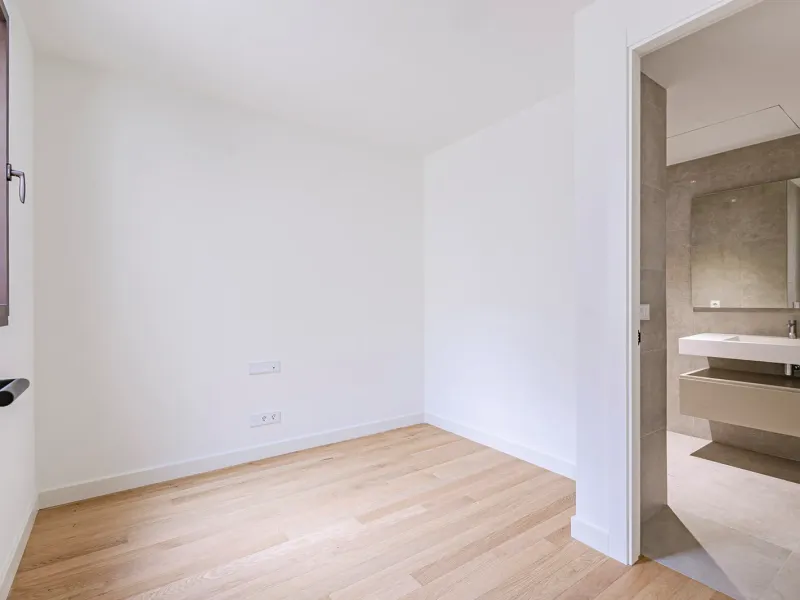 Renovated Apartment on Paseo de Gracia, Barcelona