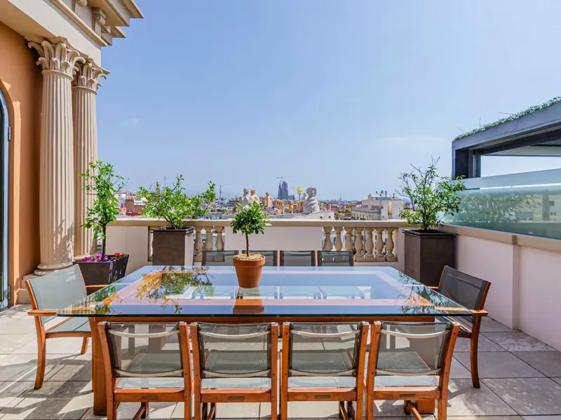 Extraordinary Penthouse With Pool on Passeig de Gracia in Golden Square, Barcelona
