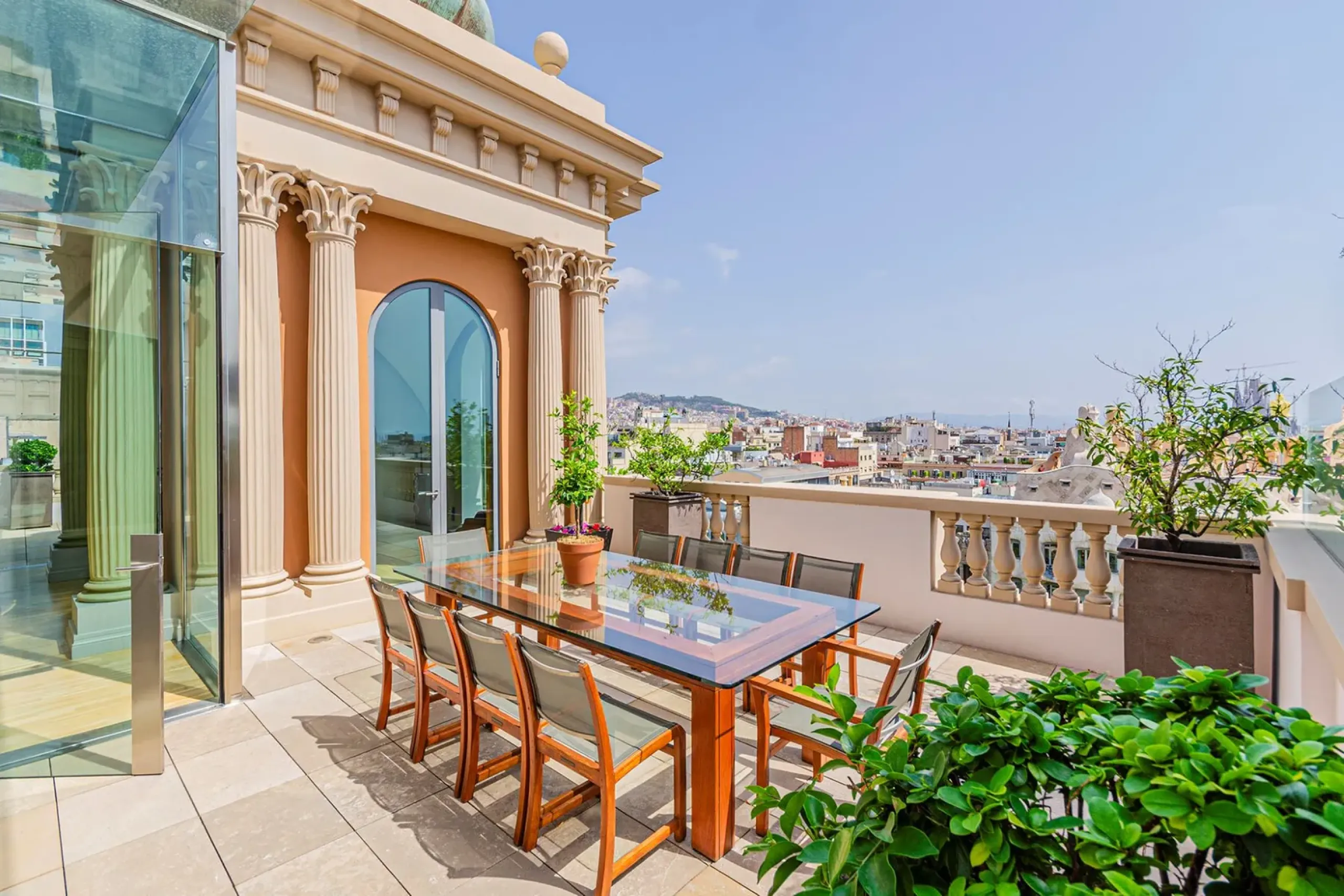 Extraordinary Penthouse With Pool on Passeig de Gracia in Golden Square, Barcelona