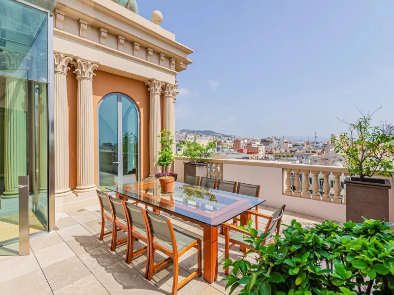 Extraordinary Penthouse With Pool on Passeig de Gracia in Golden Square, Barcelona