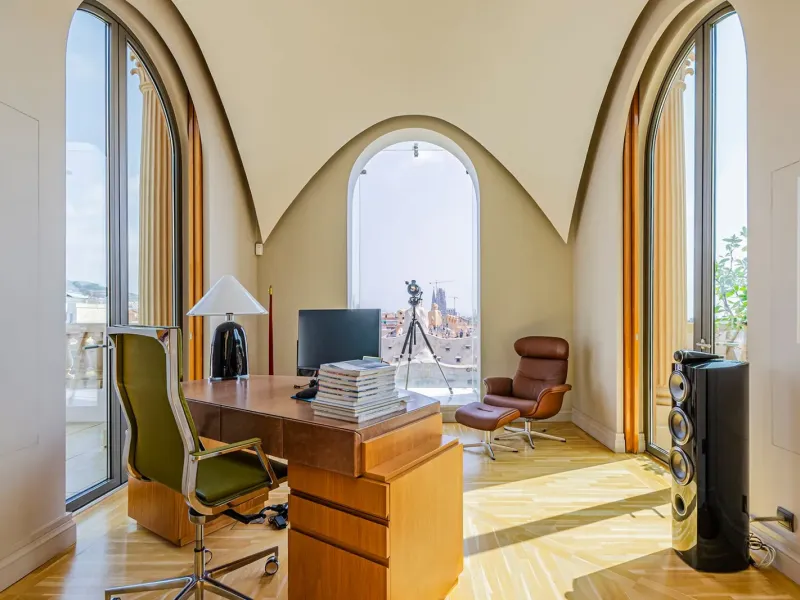 Extraordinary Penthouse With Pool on Passeig de Gracia in Golden Square, Barcelona
