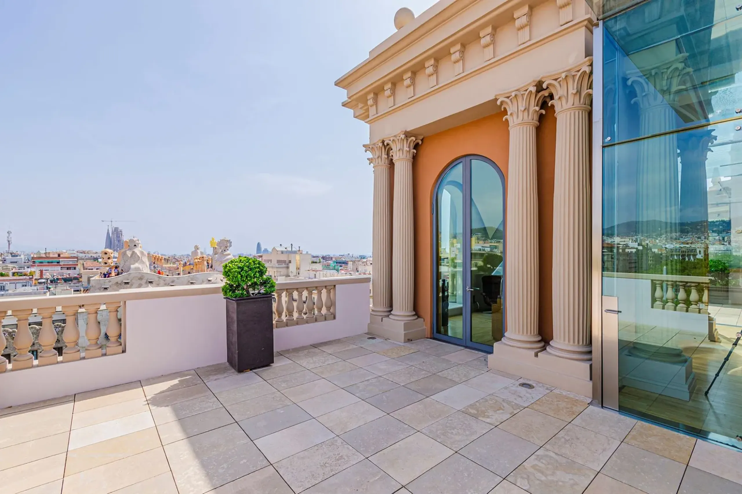 Extraordinary Penthouse With Pool on Passeig de Gracia in Golden Square, Barcelona