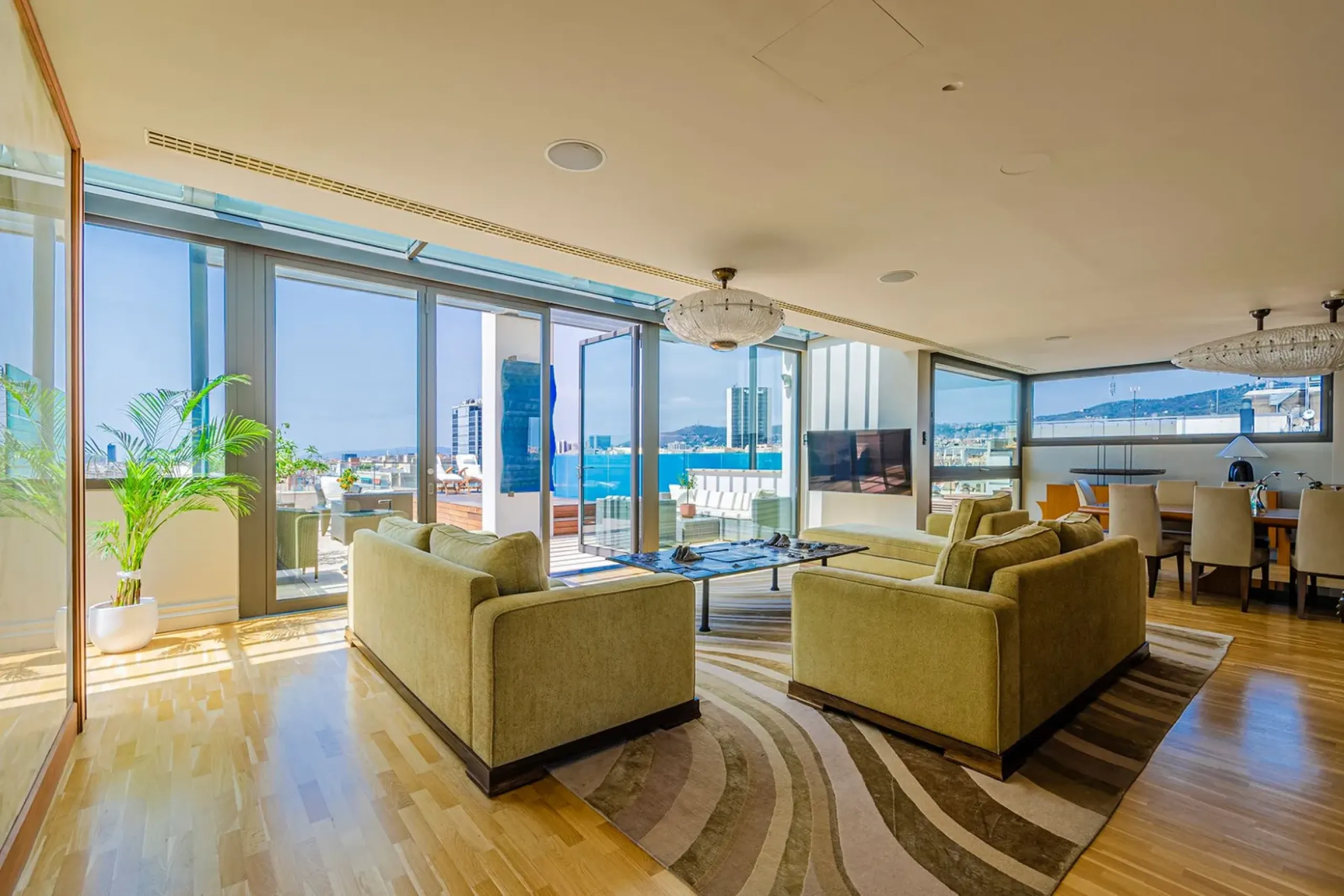 Extraordinary Penthouse With Pool on Passeig de Gracia in Golden Square, Barcelona