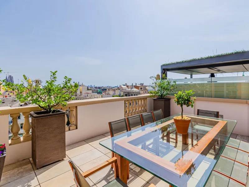 Extraordinary Penthouse With Pool on Passeig de Gracia in Golden Square, Barcelona