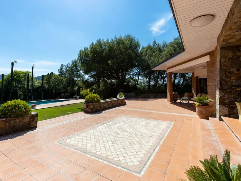 Magnificent Villa Near Golf Course in Montornes del Valles, Barcelona