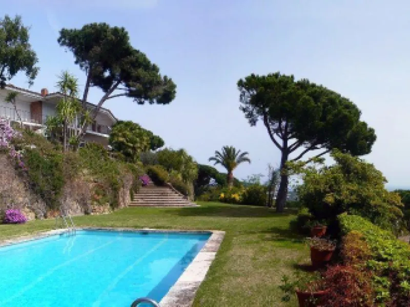Magnificent Estate With Swimming Pool in Playa d'Aro, Costa Brava